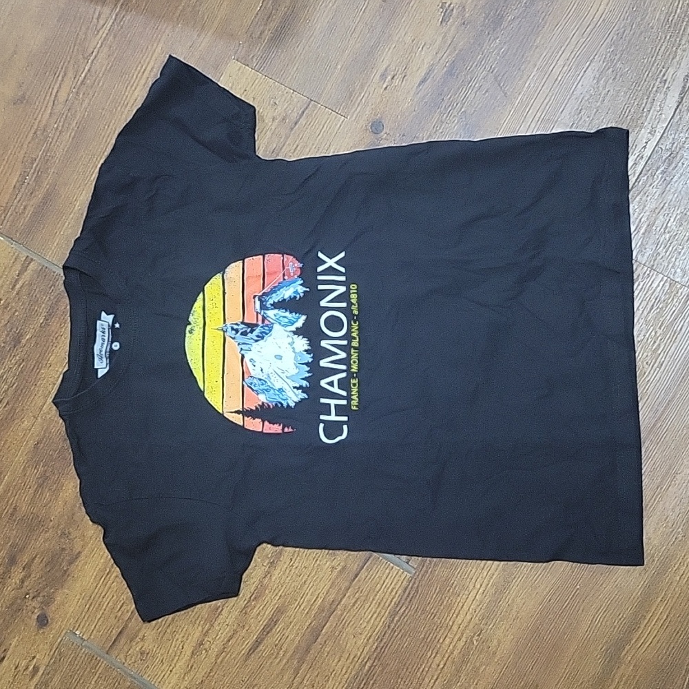 Avomarks tshirt